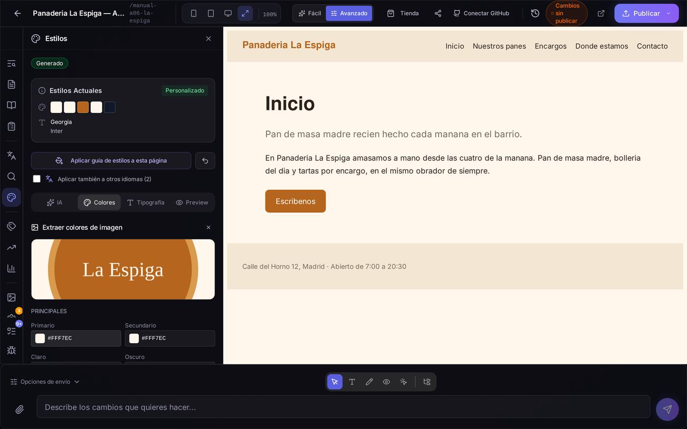 Después de subir el logotipo, la plataforma ha sacado sus colores dominantes y los ha propuesto como Primario y Secundario — en este caso, un crema muy claro para ambos, extraído de una imagen con poco contraste de color.